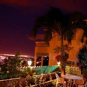Bed & Breakfast City View