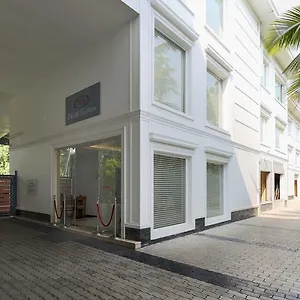 Hotel Treebo Tgr Suites